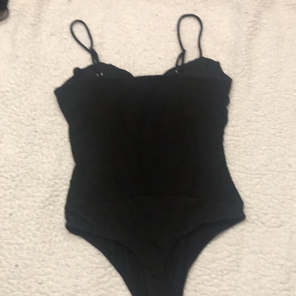 TOPS - Picture 4 of 5